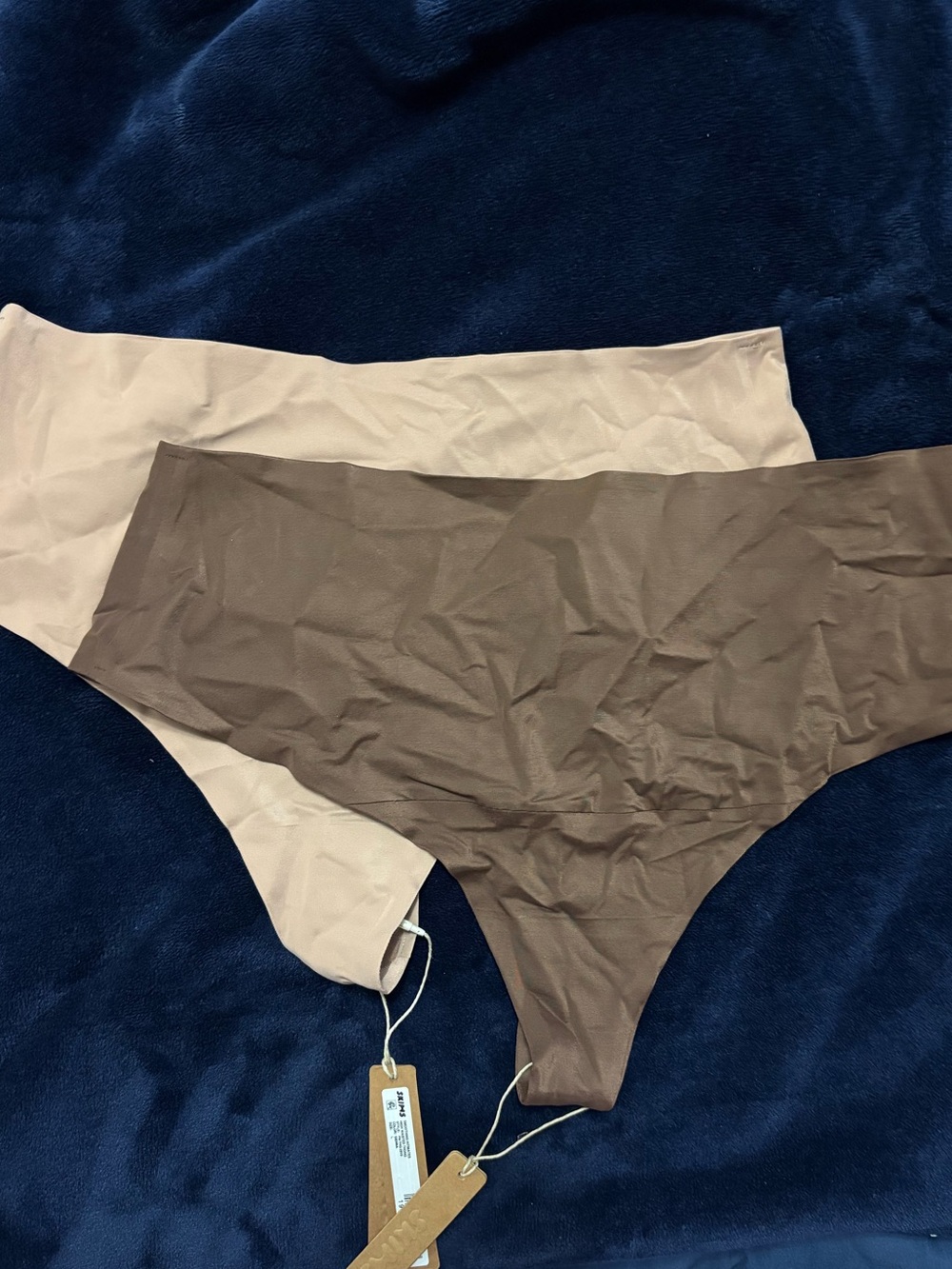 SKIMS Smoothing intimates high waisted thong